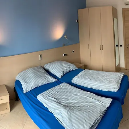Lago Apartment شقة *