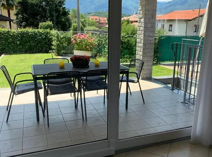 Lago Apartment Appartement Colico